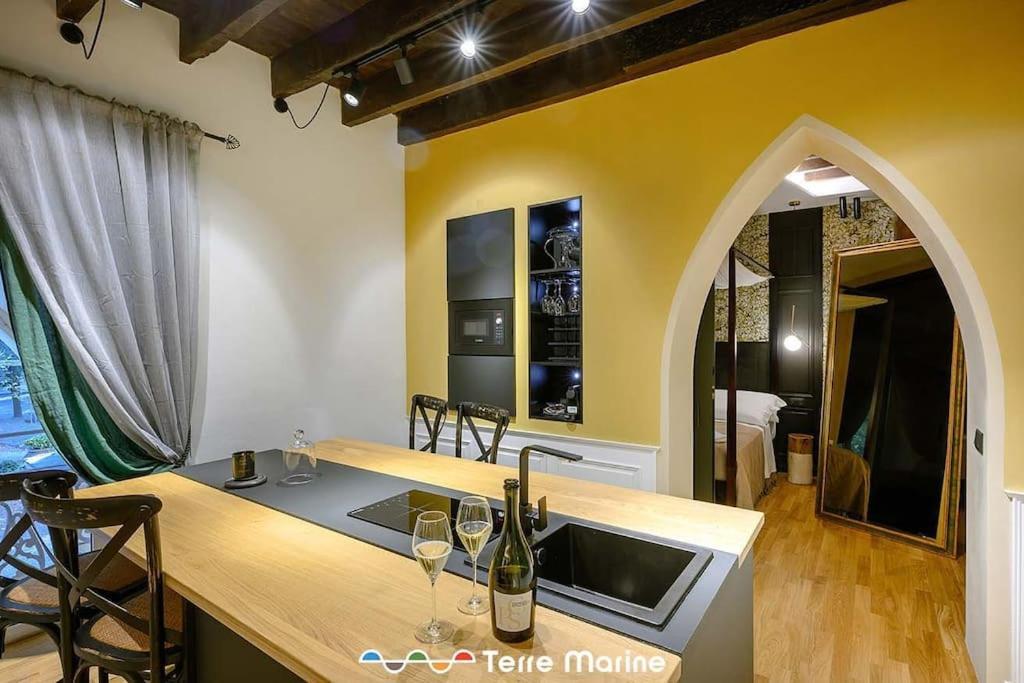 Under Bridge, Terremarine Apartment La Spezia Exterior photo